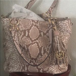 Mk bag new no tag